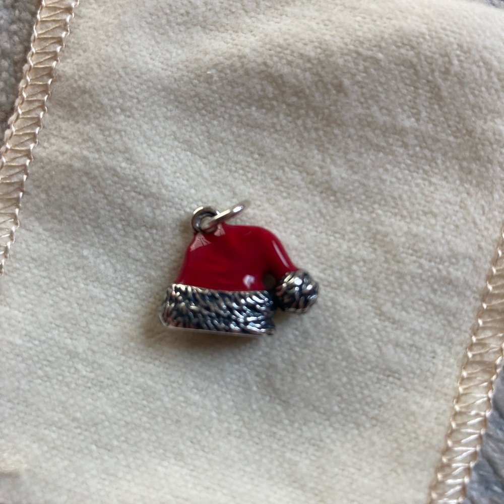 NWOT James Avery Enameled Santa Hat Charm - Picture 2 of 5
